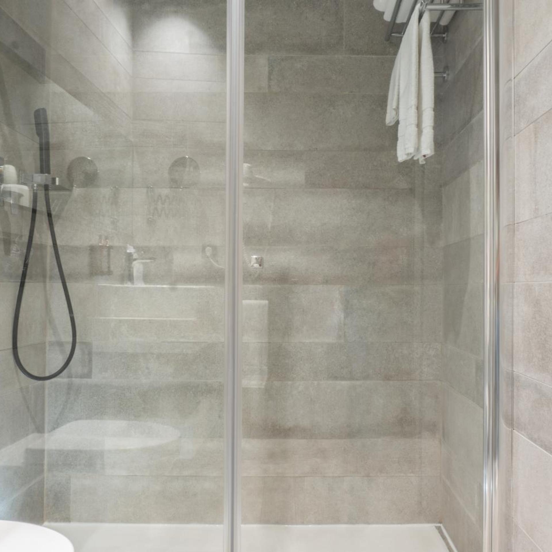 جناح كلاسيكي، The Valentia Cabillers Hotel 7/7