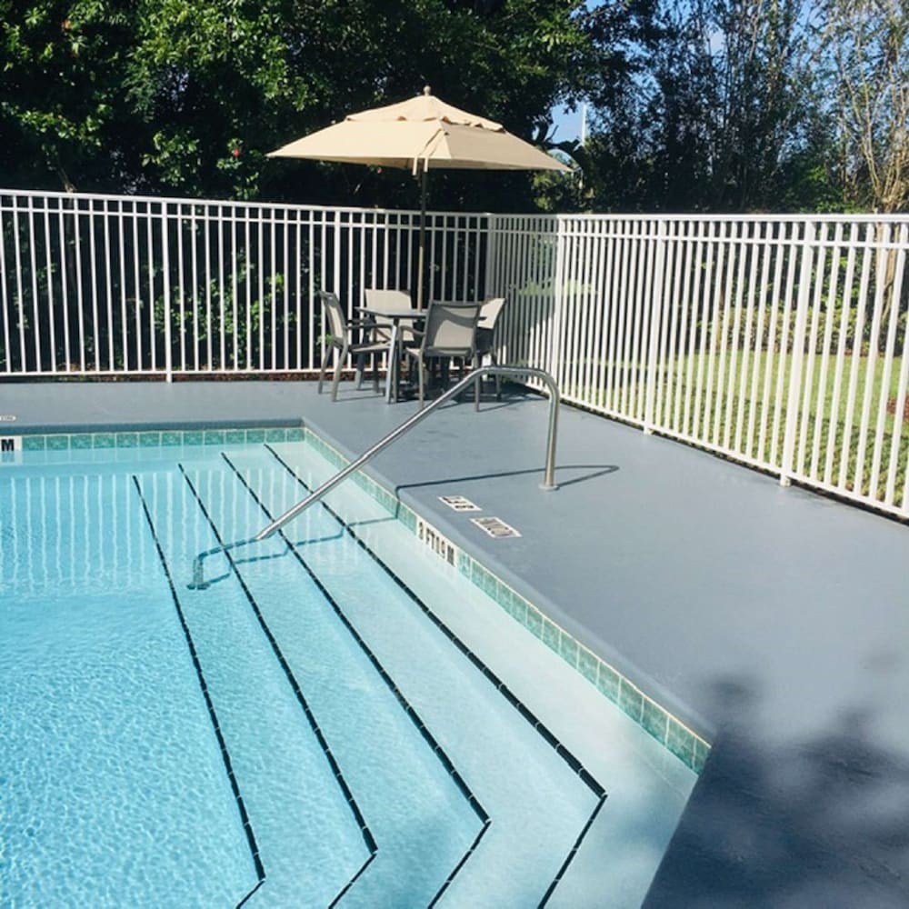 Best Western Plus Universal Inn 27/46