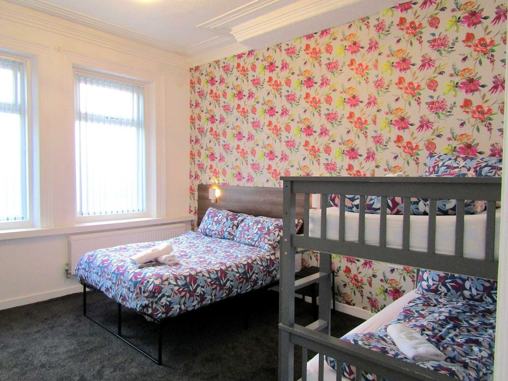 COMFORT, QUADRUPLE, ACCESSIBLE
