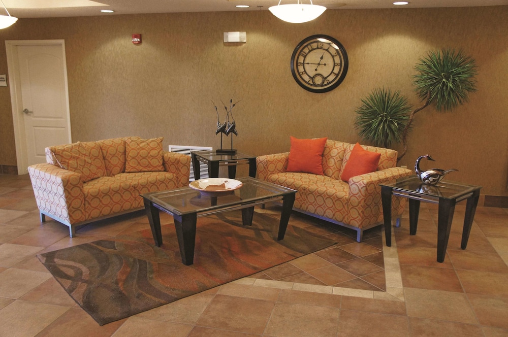 La Quinta Inn & Suites by Wyndham Bismarck 46/62