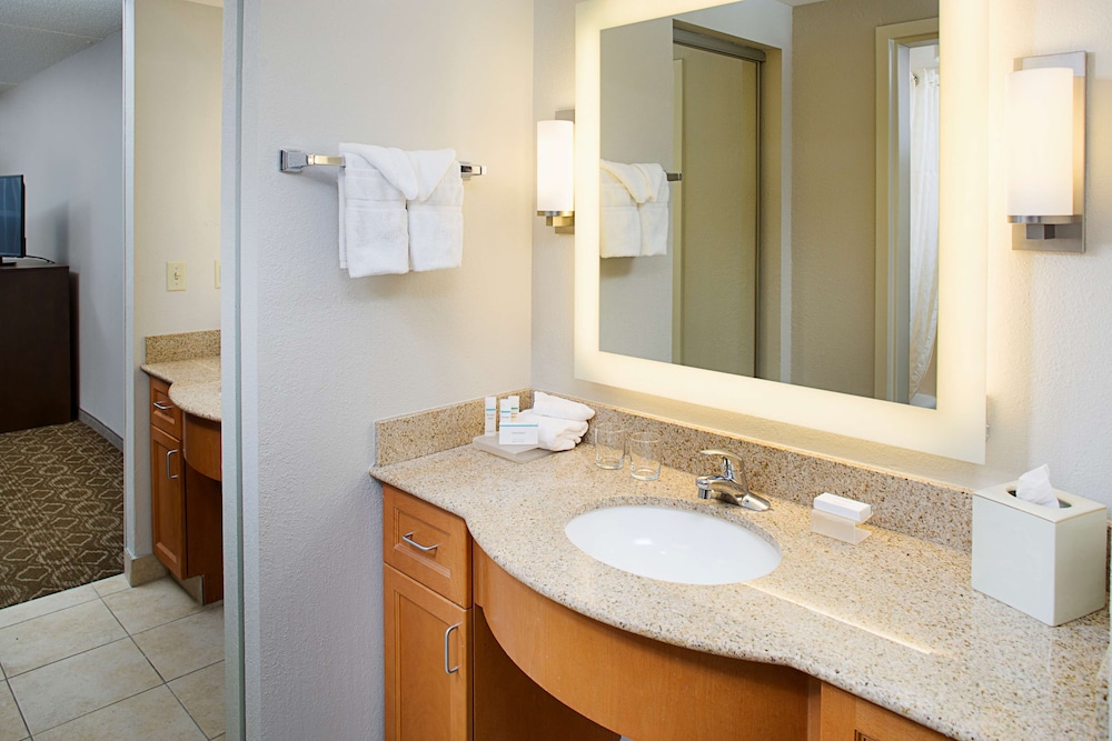 Homewood Suites by Hilton Cleveland Solon 20/63