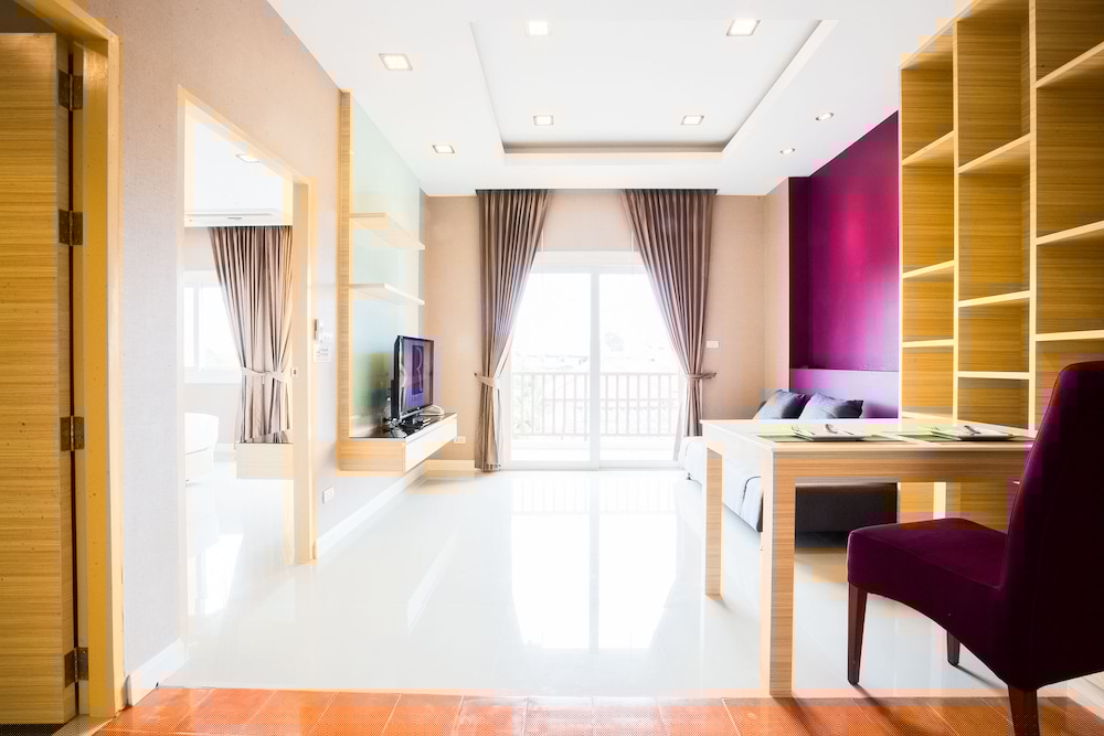 Romantic Khon Kaen Hotel 28/52