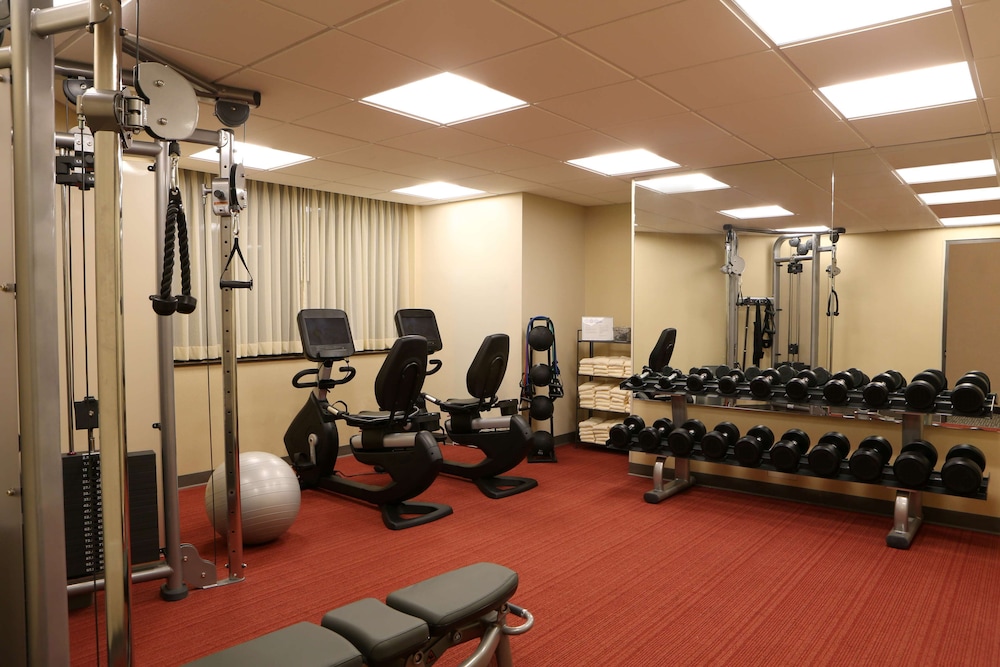 Hyatt Place Flushing Laguardia Airport 32/58