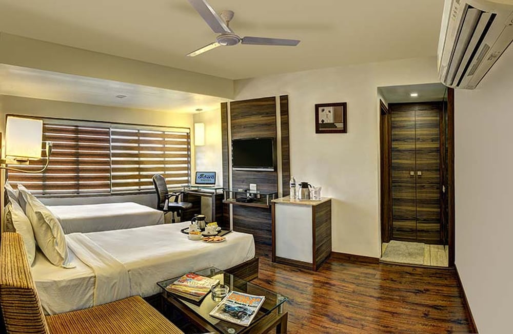 Hotel Aaram Orchard 16/47