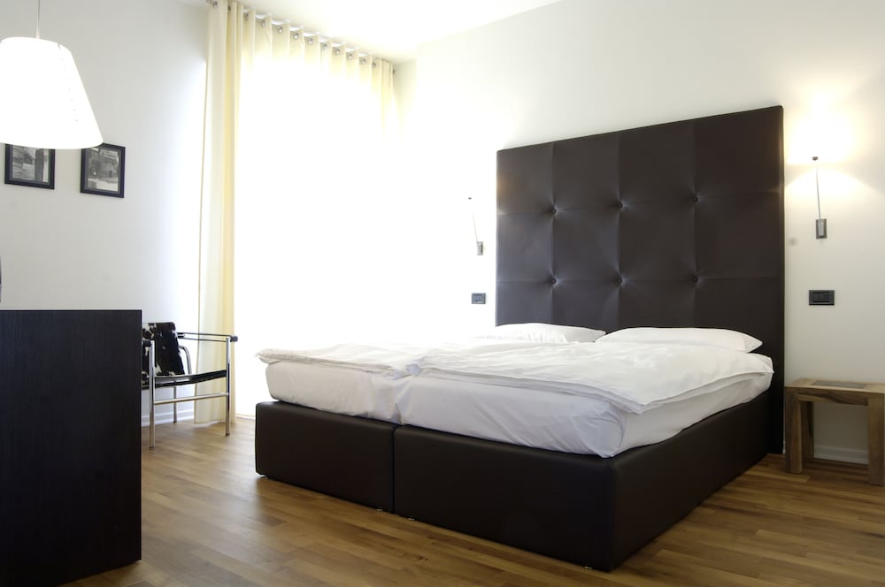 Hotel Meridiana 19/76