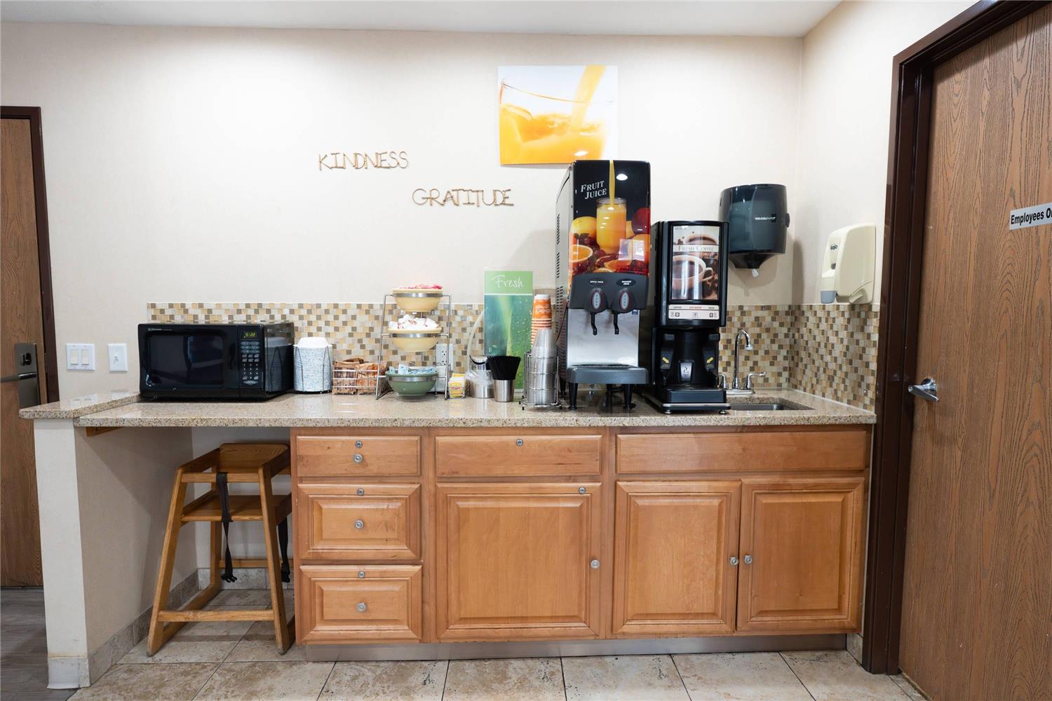 Quality Inn & Suites Sun Prairie Madison East 25/32