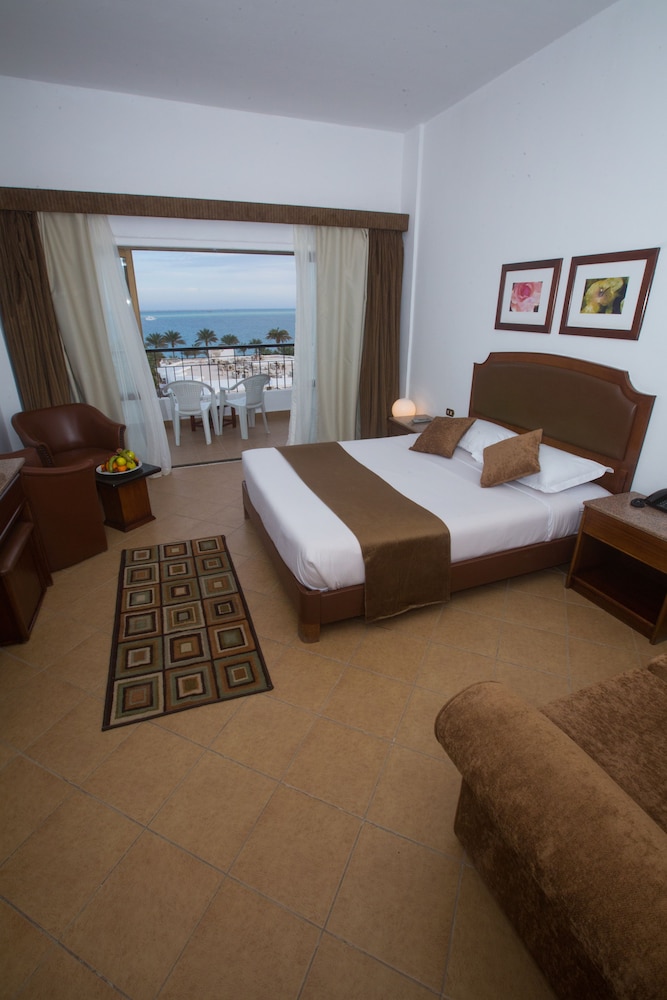 Marlin Inn Azur 10/50