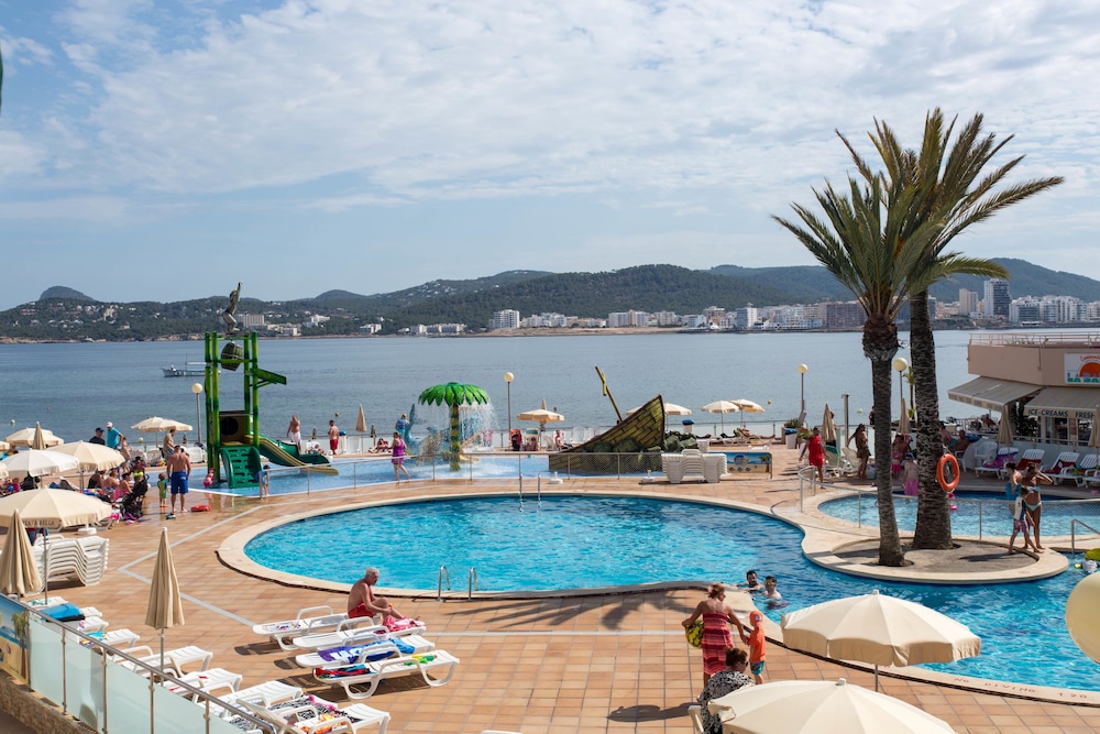 Playa Bella Beach Apartments 47/50