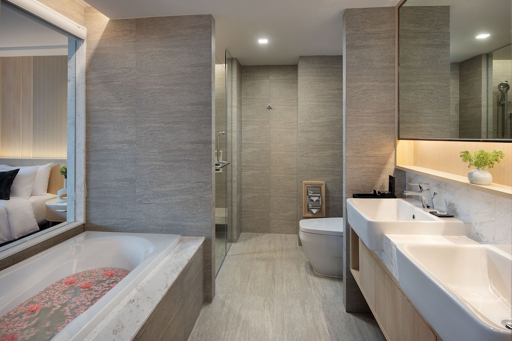 Eleven Bangkok Sukhumvit 11 by Kingston Hotels 73/73