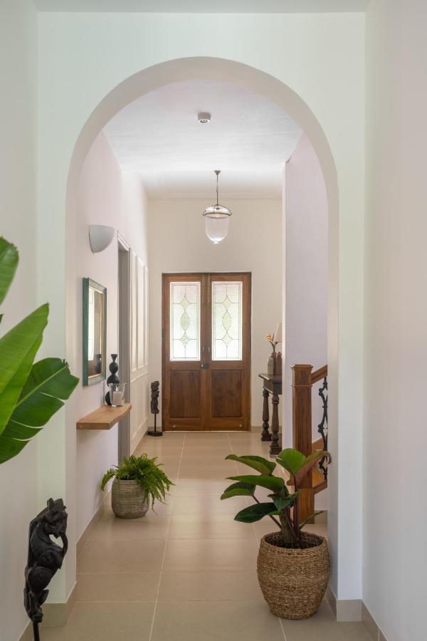 ELIVAAS Panache 3 BHK Villa with private pool, Arpora 43/60