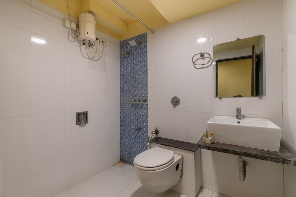 Capital O 891 Hotel Kadamb Inn 15/61