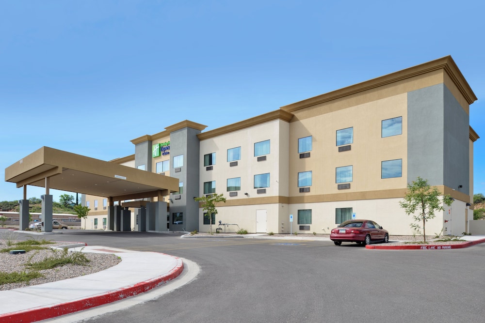 Holiday Inn And Suites Globe 46/55