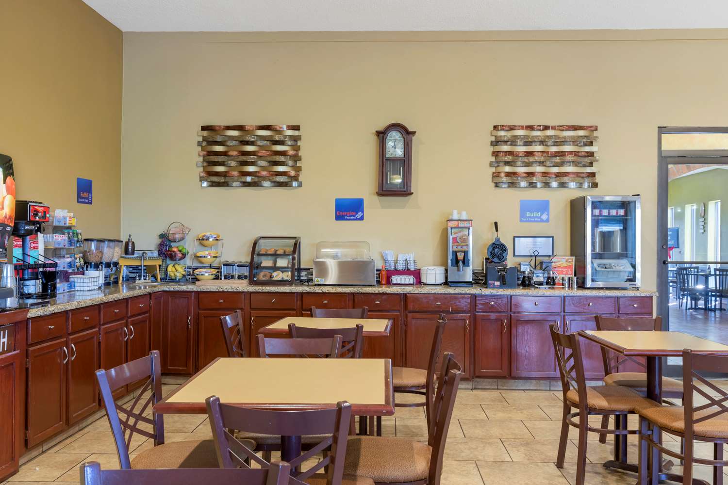 Best Western Taylor Inn 13/24