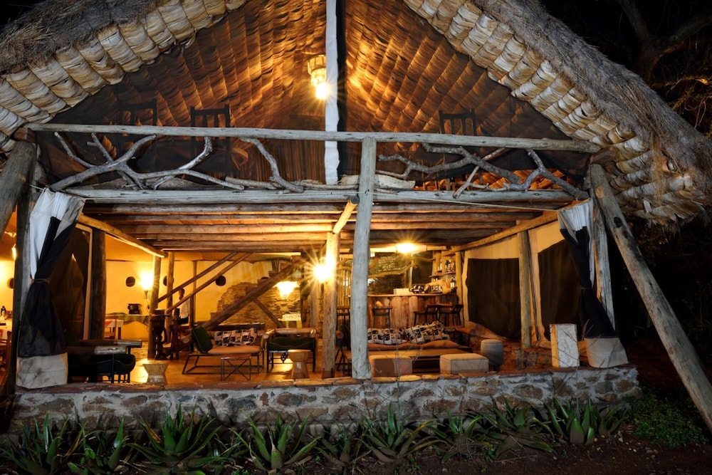 IKOMA TENTED CAMP 2/50