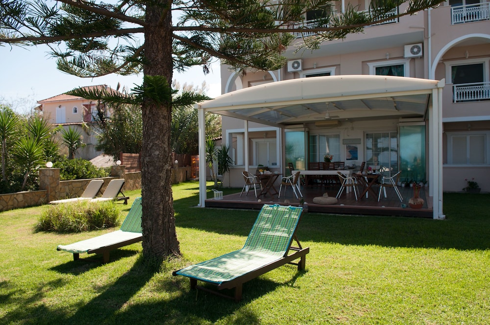 Stefania Apartments 39/44