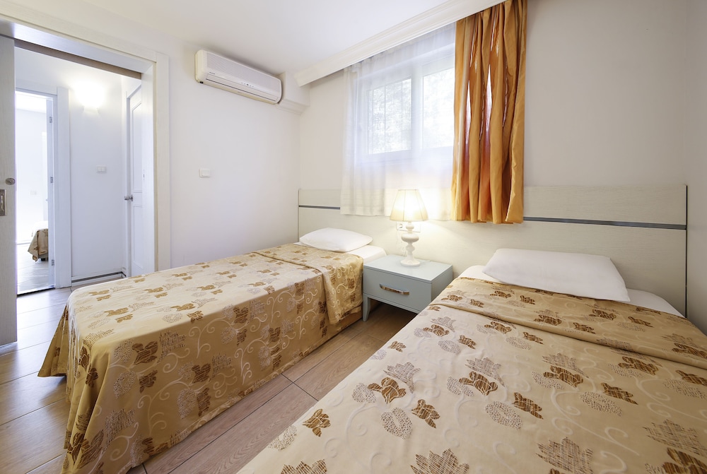 Morina Deluxe Hotel 18/50