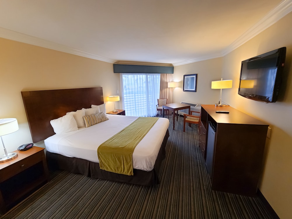 Best Western Huntington Beach 20/65