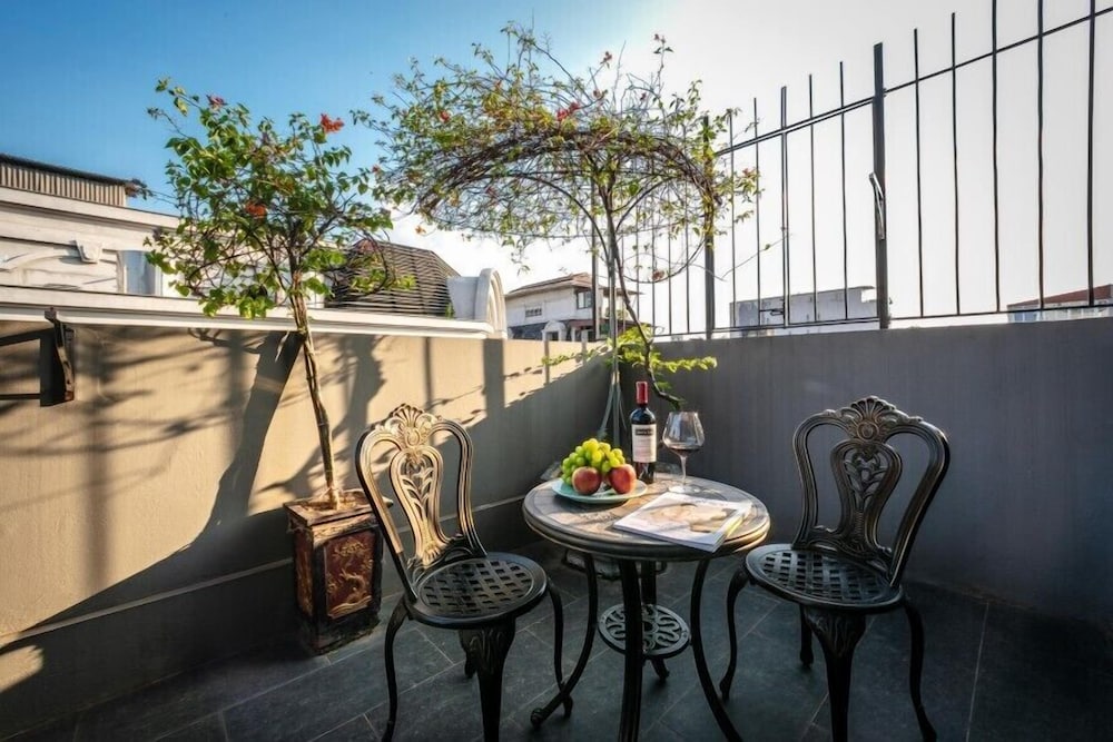 Hanoi Lion Boutique Hotel 51/58