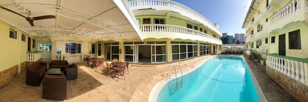 Prestige Leisure Hotel 47/50