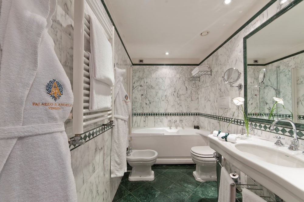 جناح جونيور بسرير كينج، Sina Palazzo Sant'angelo 7/7