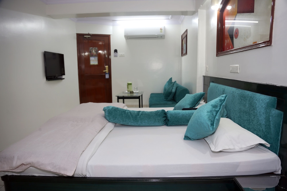 Hotel Jyoti 36/49
