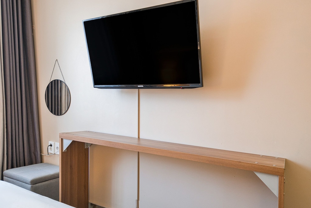 Vella Suite Hotel 47/50