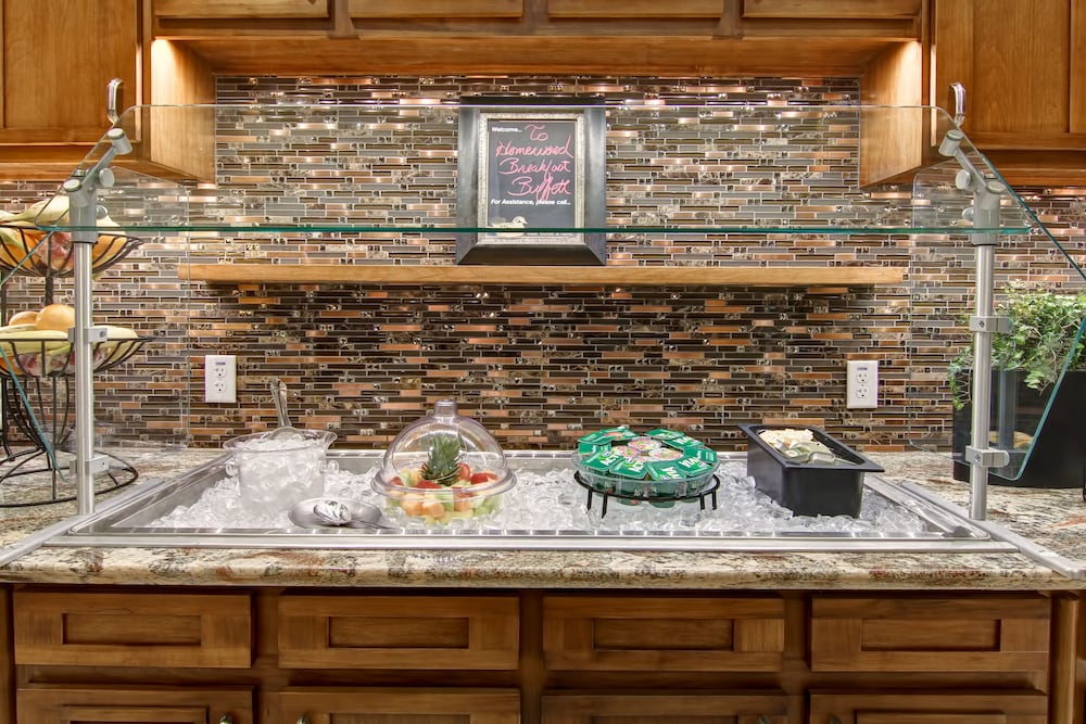 Homewood Suites by Hilton Cincinnati-Downtown 26/73