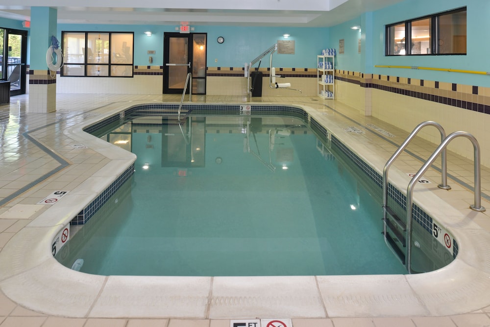 Springhill Suites Pittsburgh Mills 7/43