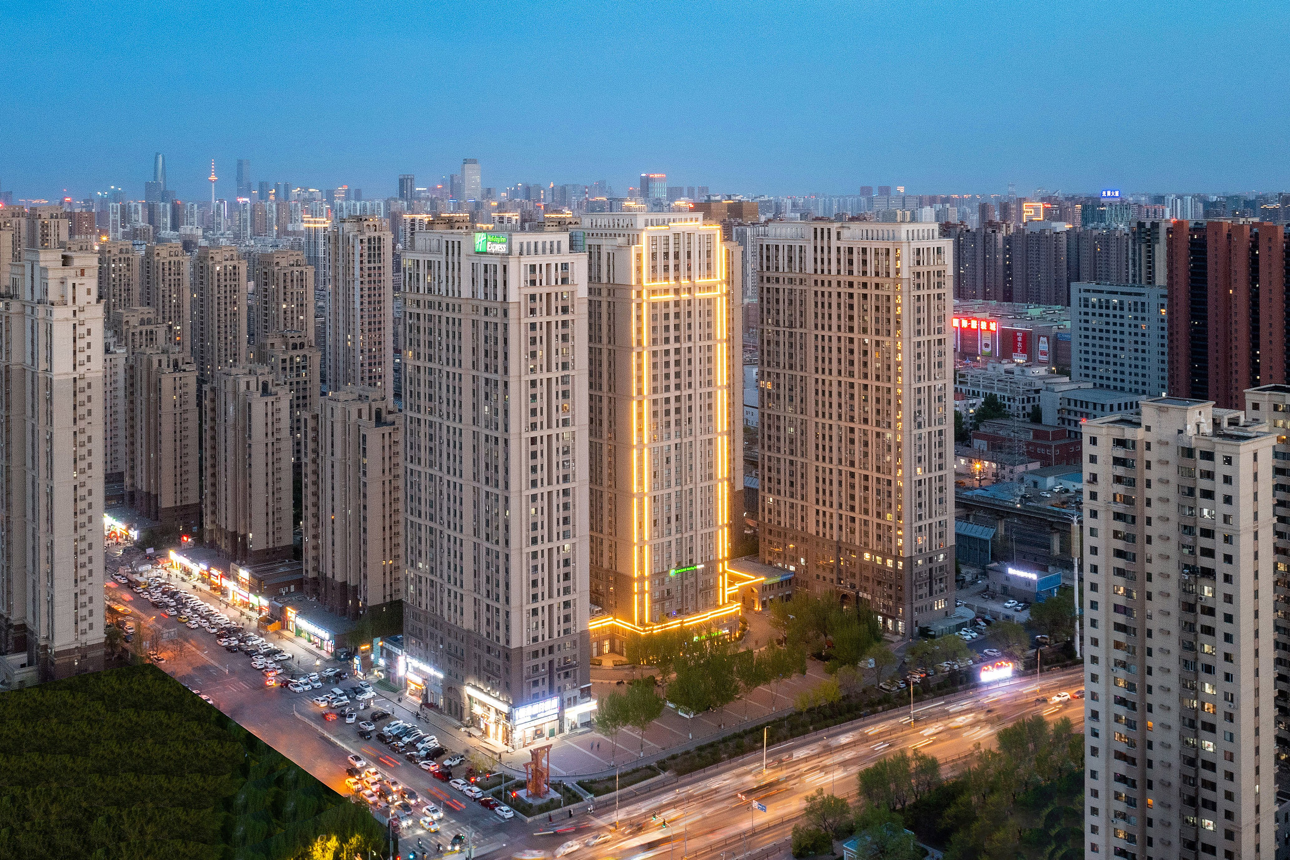 HOLIDAY INN EXPRESS SHENYANG TAWAN 4/32