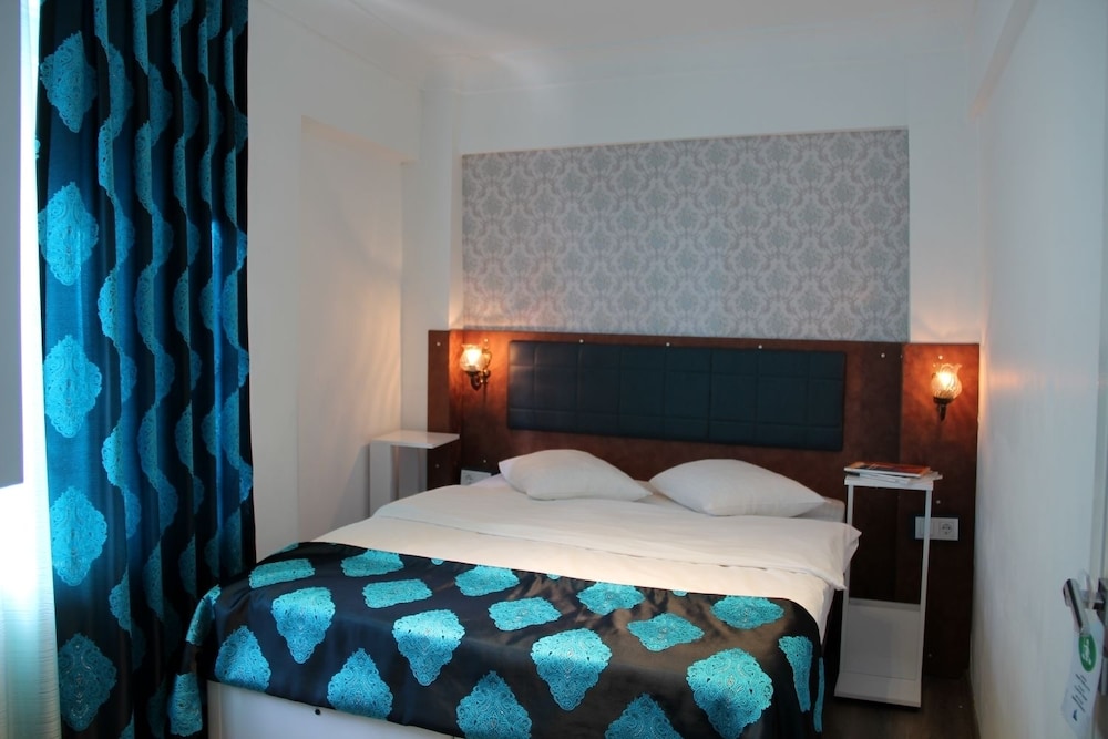 MINEL HOTEL 6/55