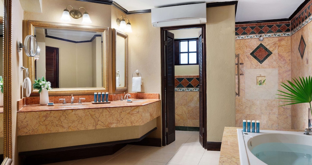 Sandals Royal Plantation - Adults Only 71/76