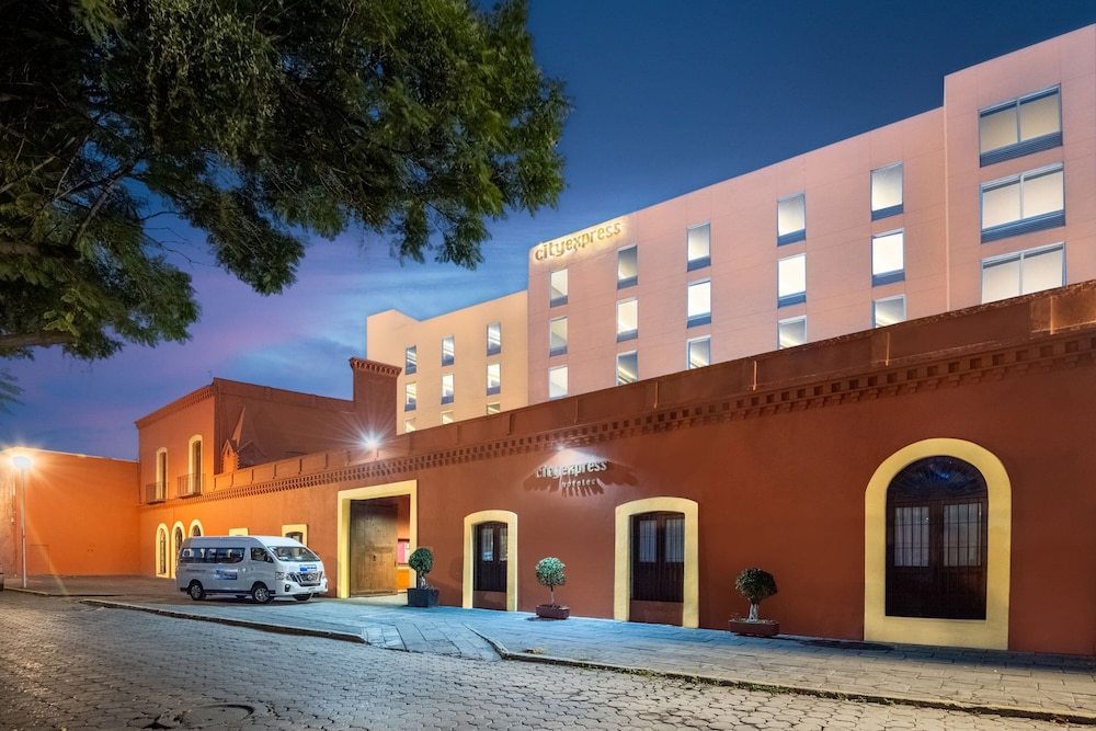 City Express by Marriott Puebla Centro 3/60