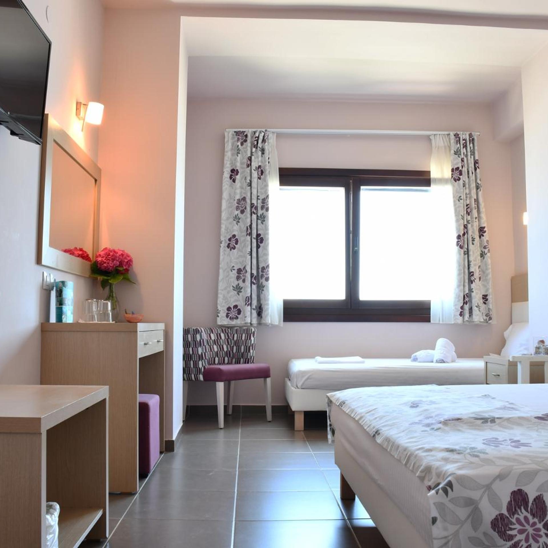 Manthos Blue Hotel 30/61