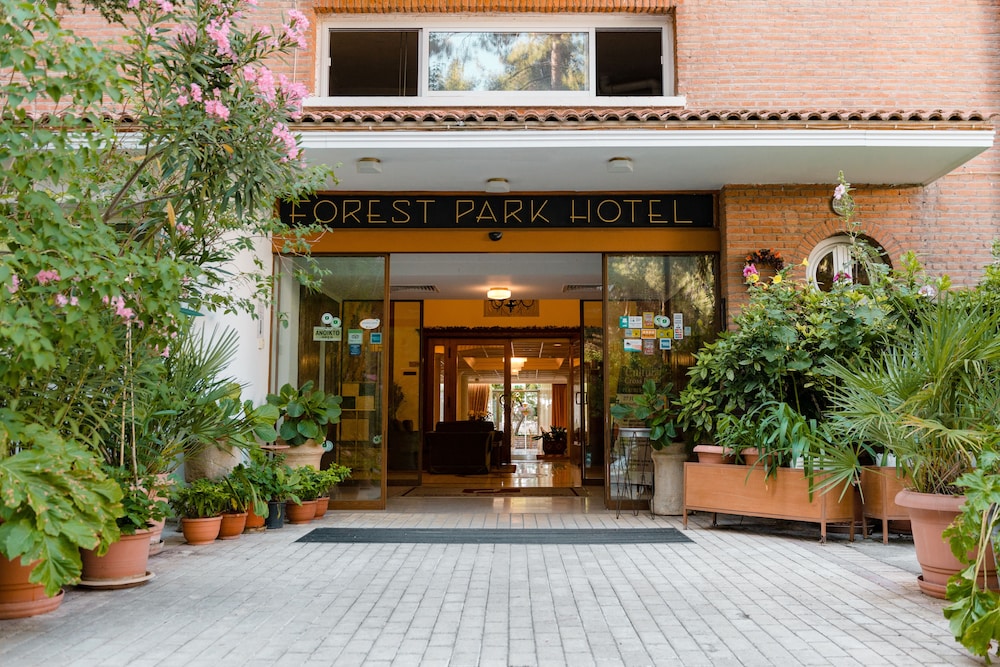 Forest Park Hotel 1/65