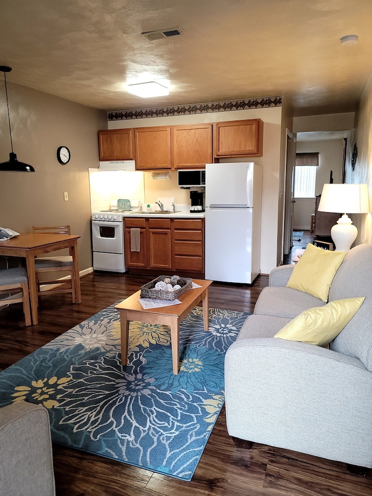 Affordable Corporate Suites - Roanoke 29/50
