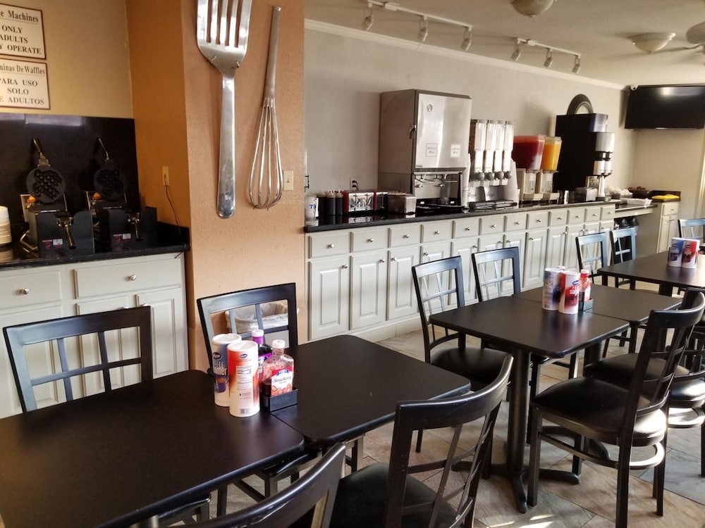 Family Garden Inn Suites 30/50
