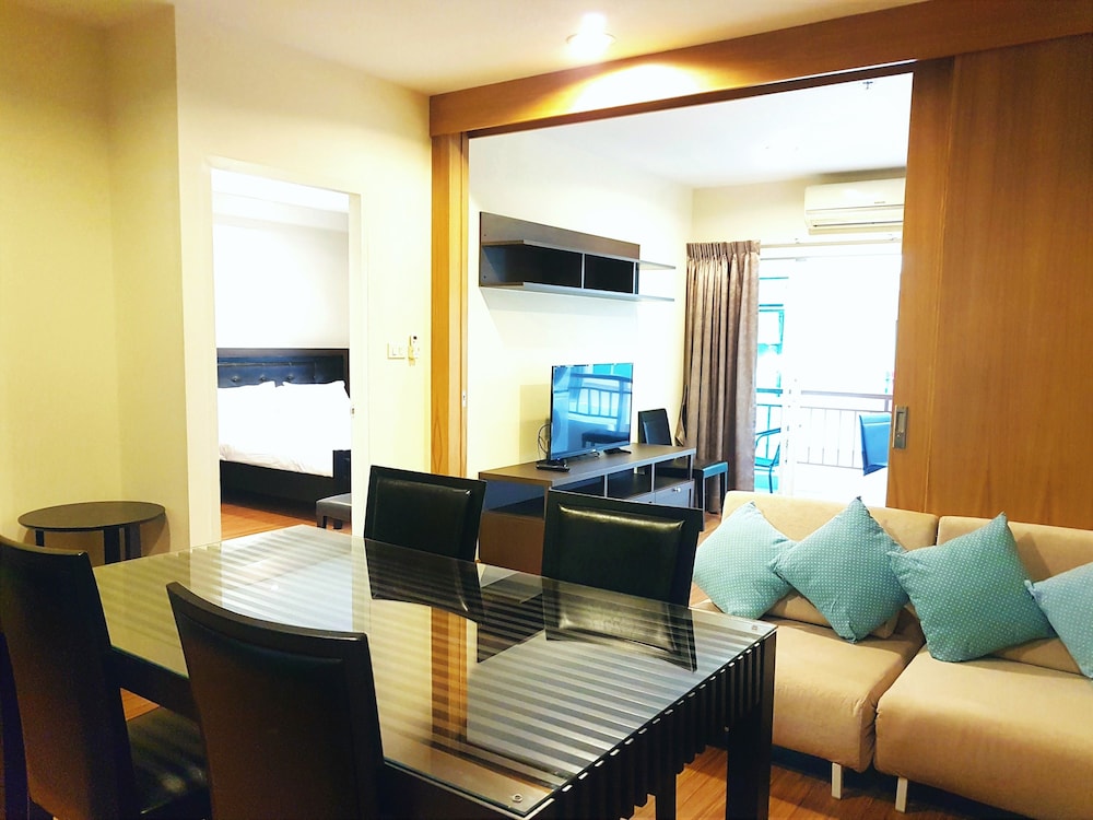 Patong Beach Phuket Villa Condo 32/50