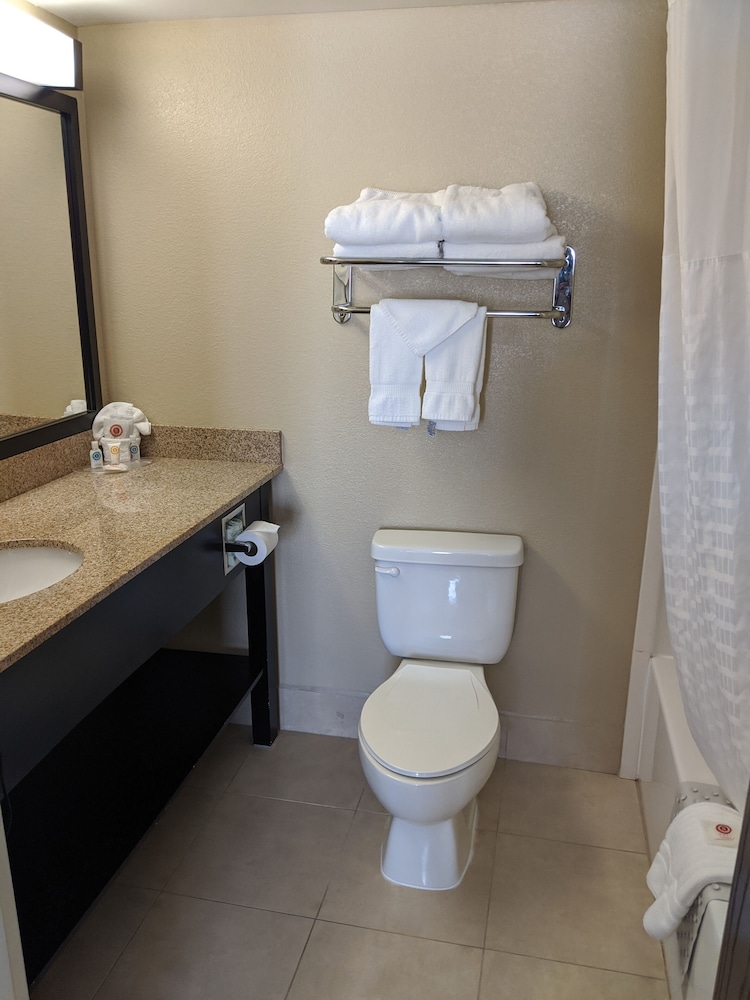 Concord Suites by IHG 13/32