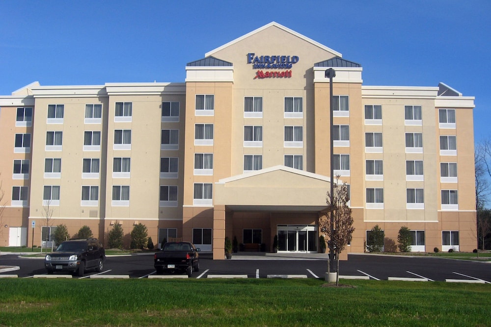 Fairfield Inn Suites Carlisle 3/55