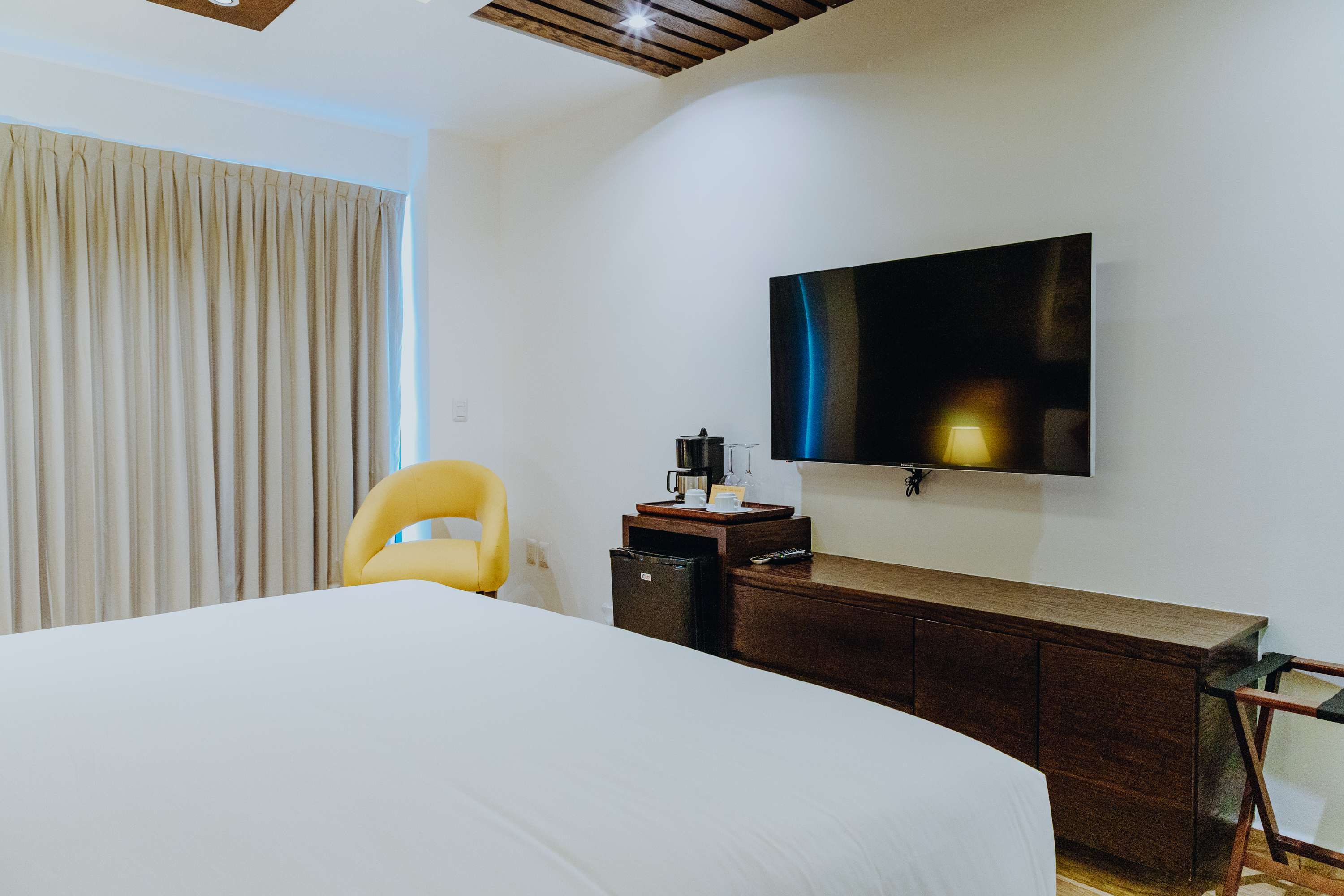 Room, King Bed, Balcony