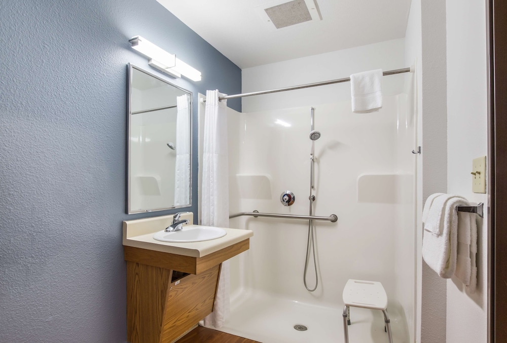 Woodspring Suites Orlando South 7/43