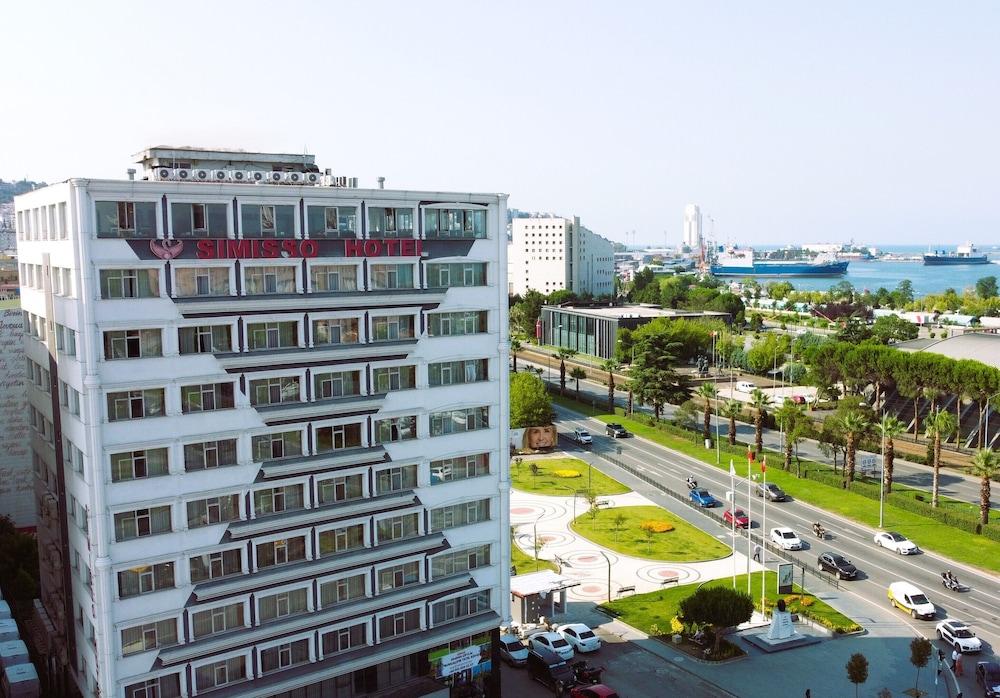 Simisso Hotel 4/34