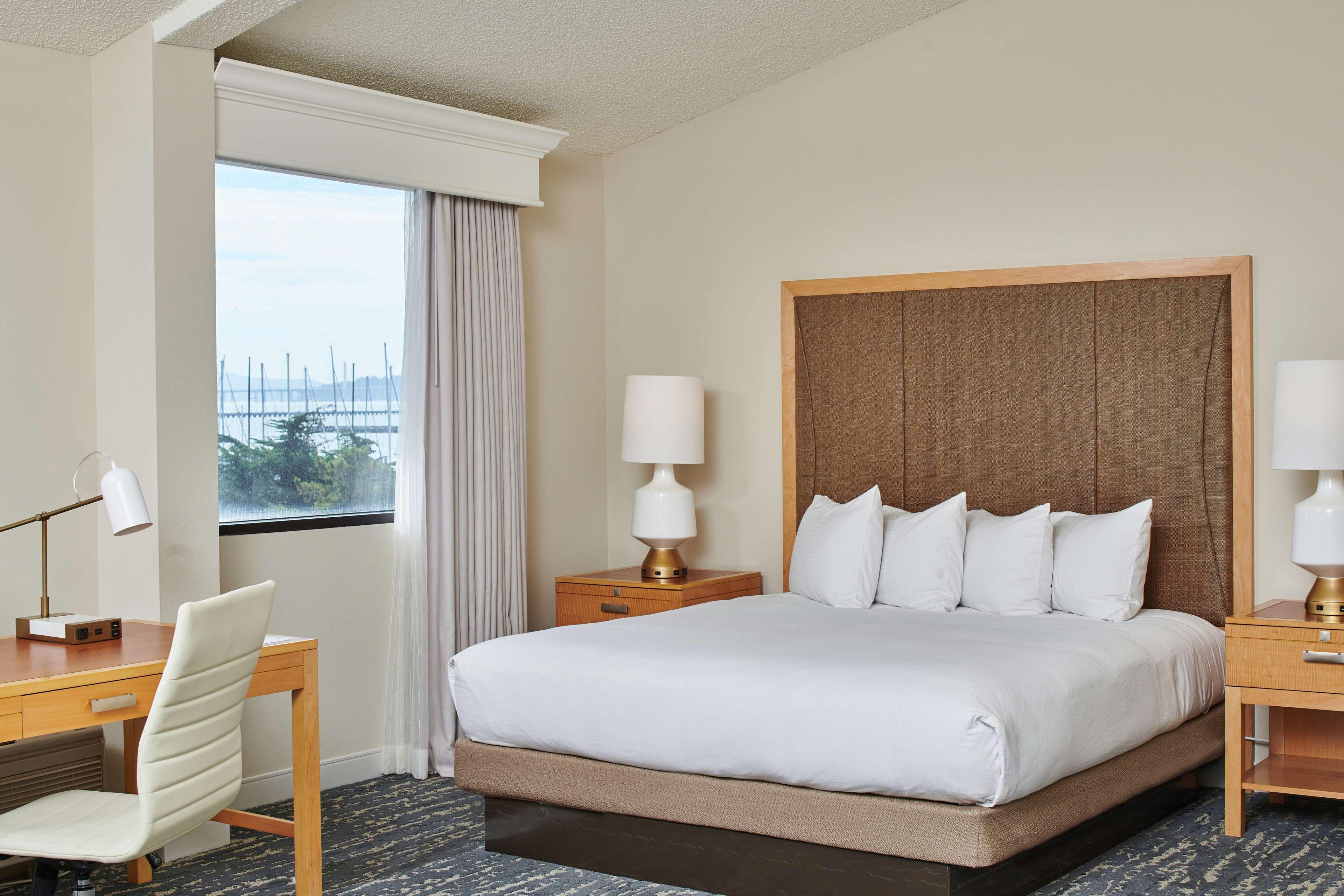 Room, King Bed, Balcony or Patio