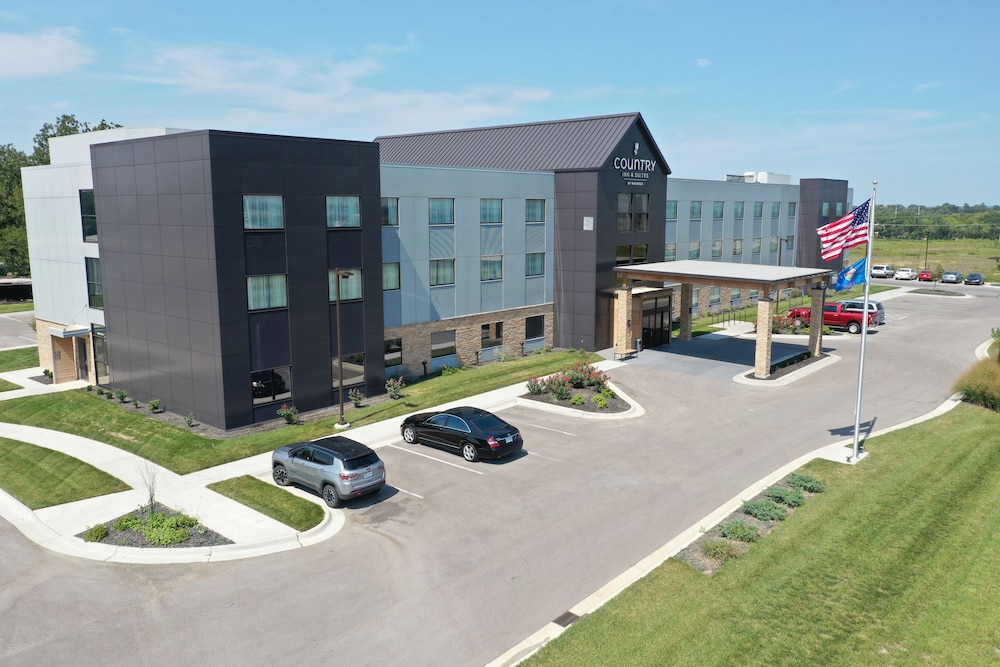 Country Inn & Suites by Radisson Lawrence KS 8/38