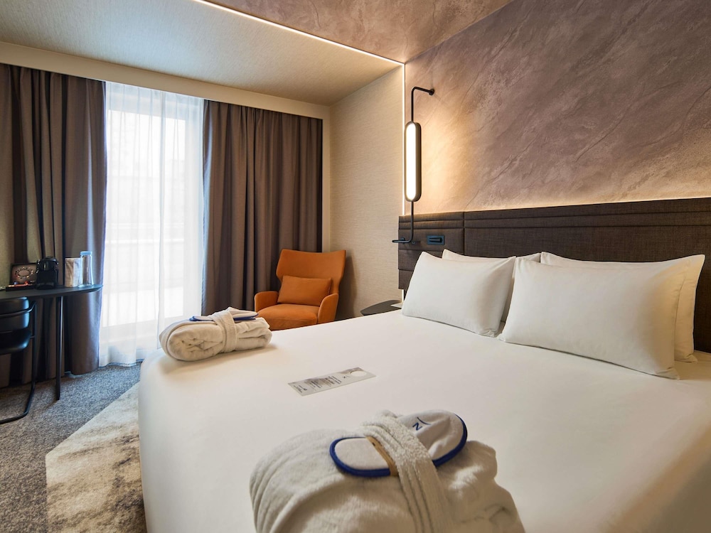 EXECUTIVE, DOUBLE BED, BALCONY