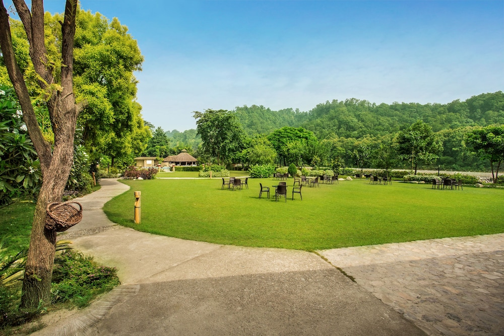 CORBETT RIVERVIEW RETREAT 55/66