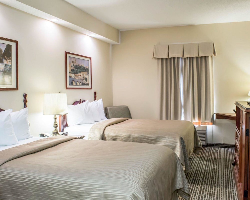 Quality Inn Goldsboro 11/36