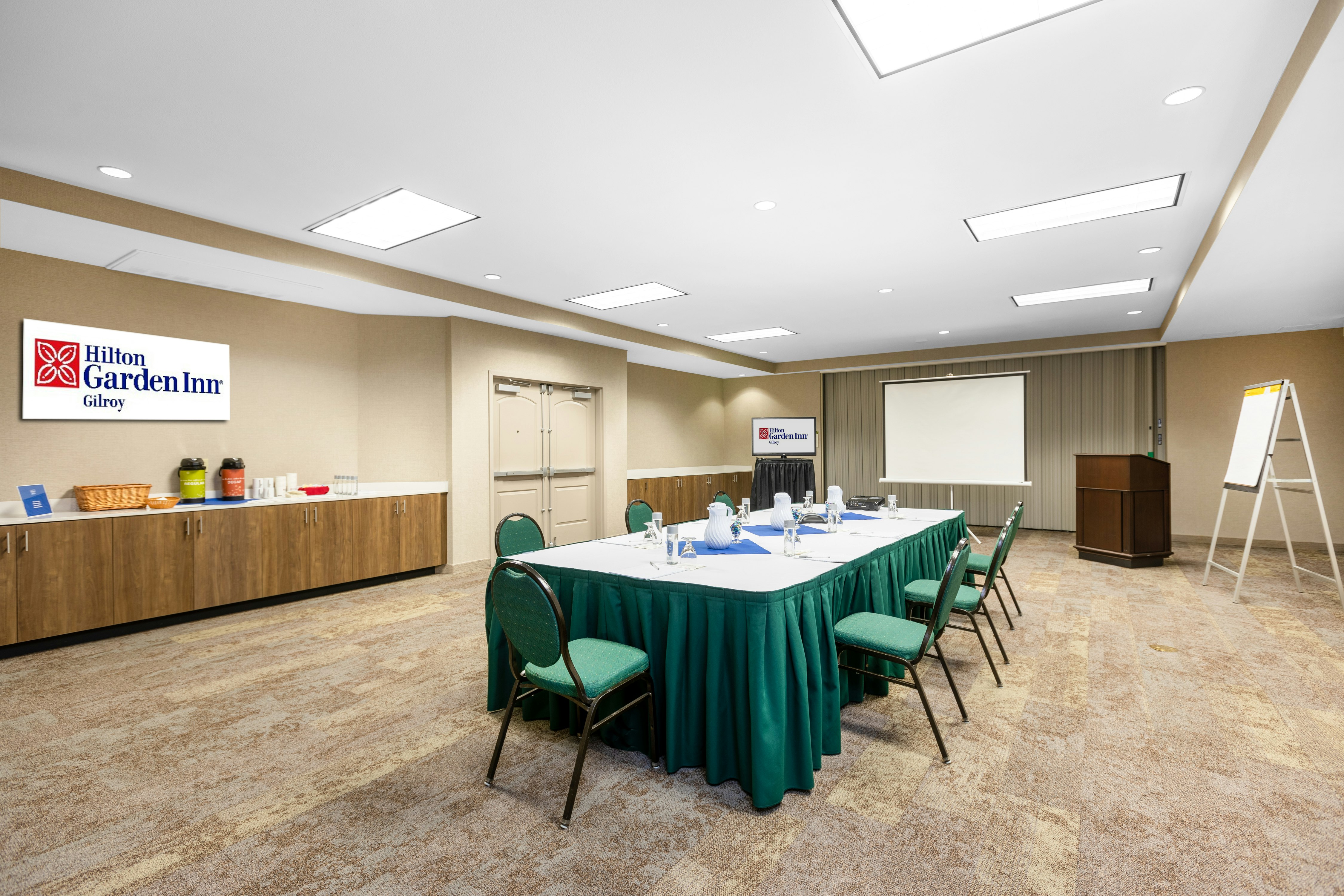 Hilton Garden Inn Gilroy 17/18