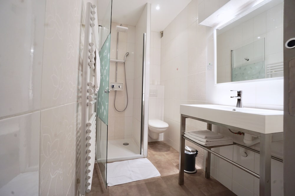 Logis Hotel Clair Cottage 48/50