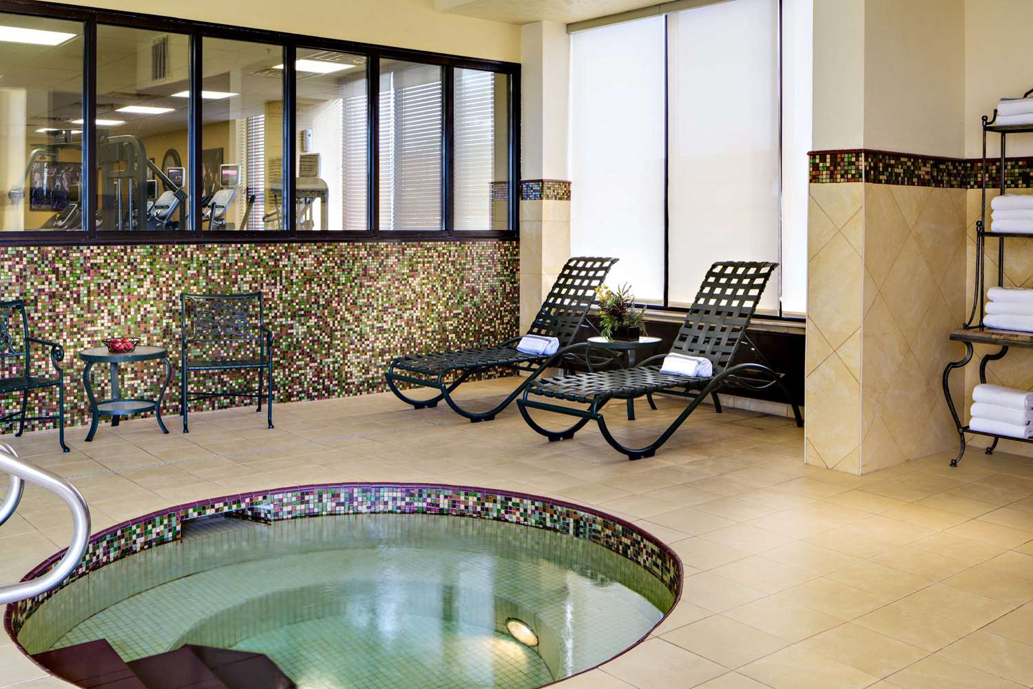 Radisson Hotel Cedar Rapids, IA 24/33